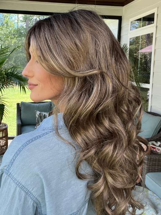 Jenna @jenna_fail wearing BRIANNA by ENVY BY ALAN EATON in color HONEY BREEZE | A blend of Cool, Honey Blonde and Multi-Dimensional Medium Brown with Darker Brown Roots